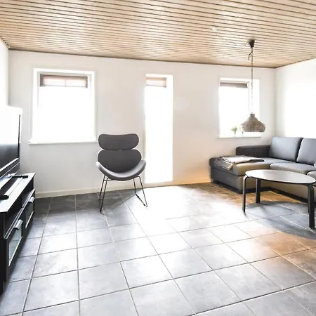 Σπίτι διακοπών Three-bedroom In Haarby